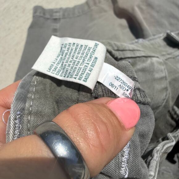 American Eagle Outfitters Prep Fit Dark Gray Canvas Cotton Shorts Size 38 - Picture 8 of 10